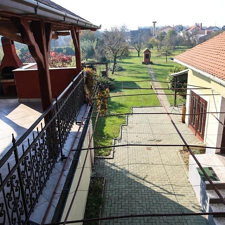 Apartman Kaya Apartamento Ðakovo Exterior foto