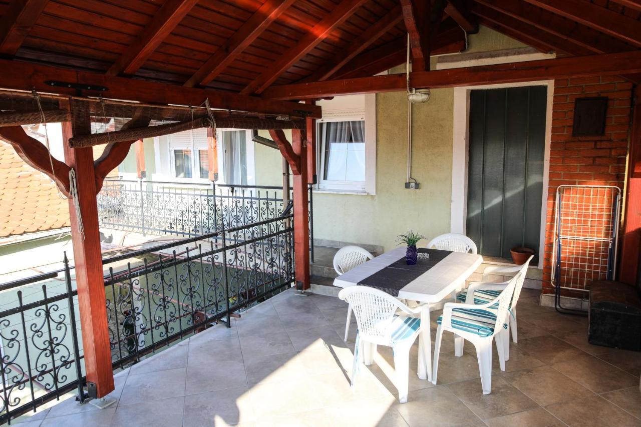Apartman Kaya Apartamento Ðakovo Exterior foto