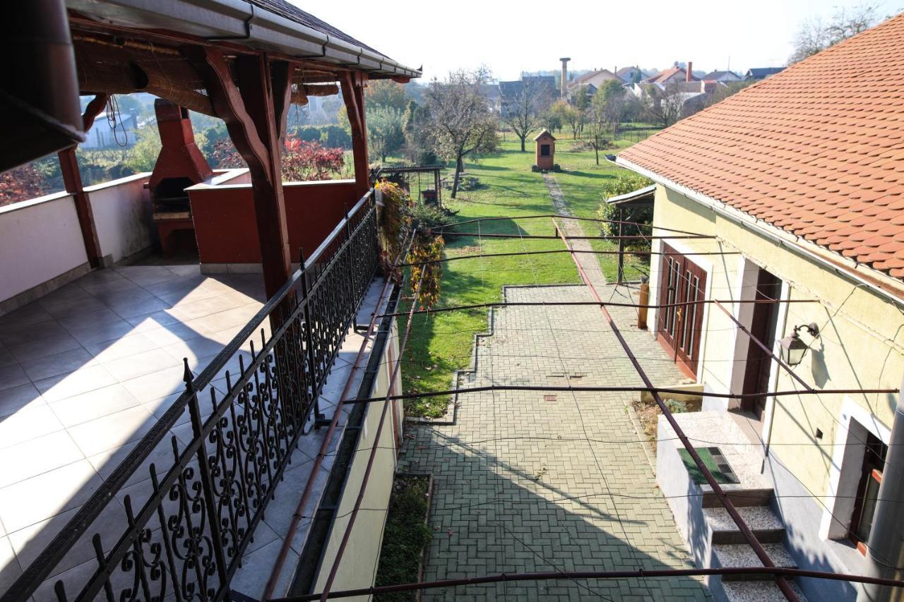 Apartman Kaya Apartamento Ðakovo Exterior foto
