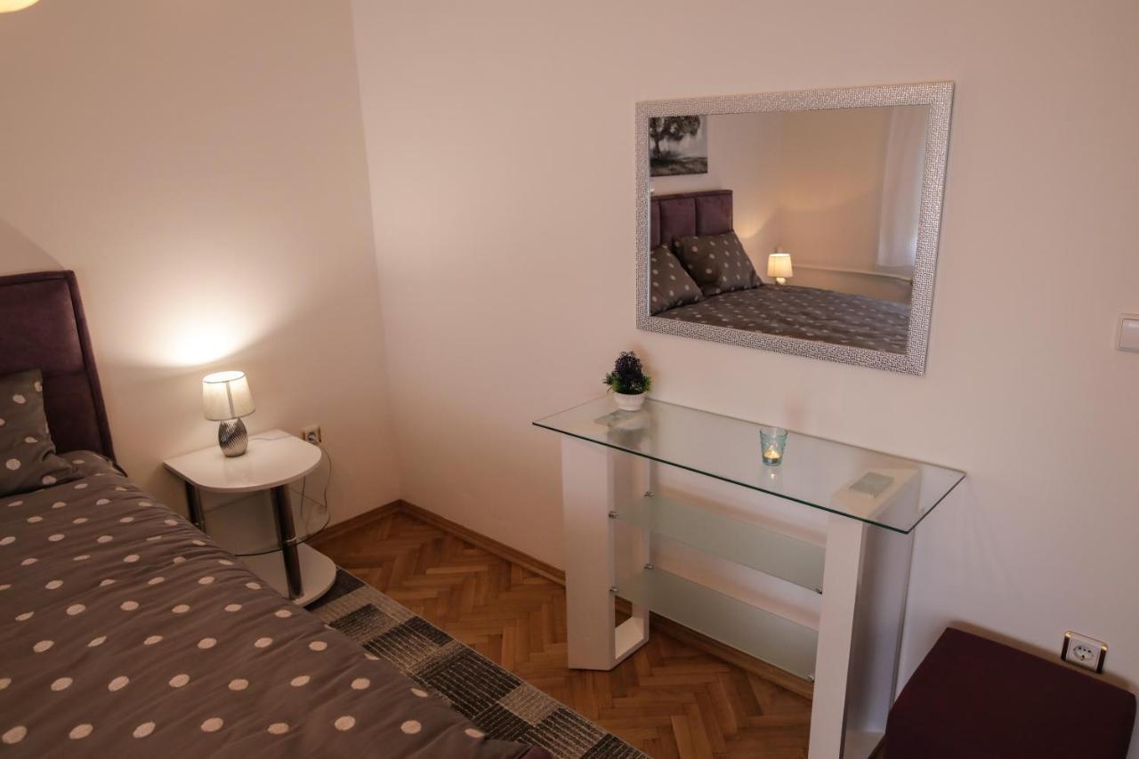 Apartman Kaya Apartamento Ðakovo Exterior foto